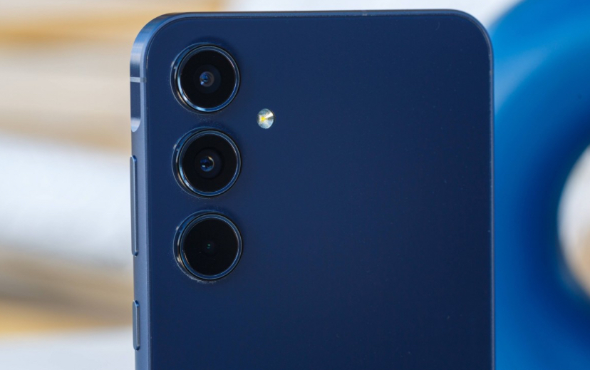 تحديث One UI 7 يدشن وصوله الرسمي إلى سامسونغ Galaxy A55 في أوروبا
